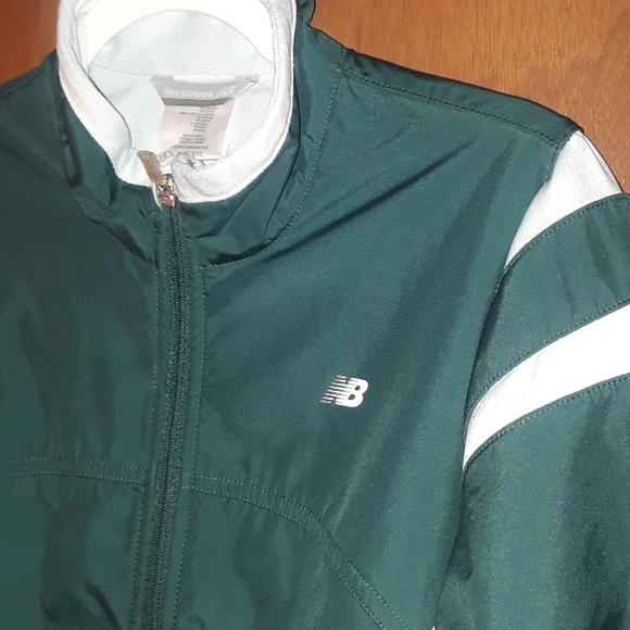 New balance jacket xl BUNDLE ONLY - Picture 3 of 5
